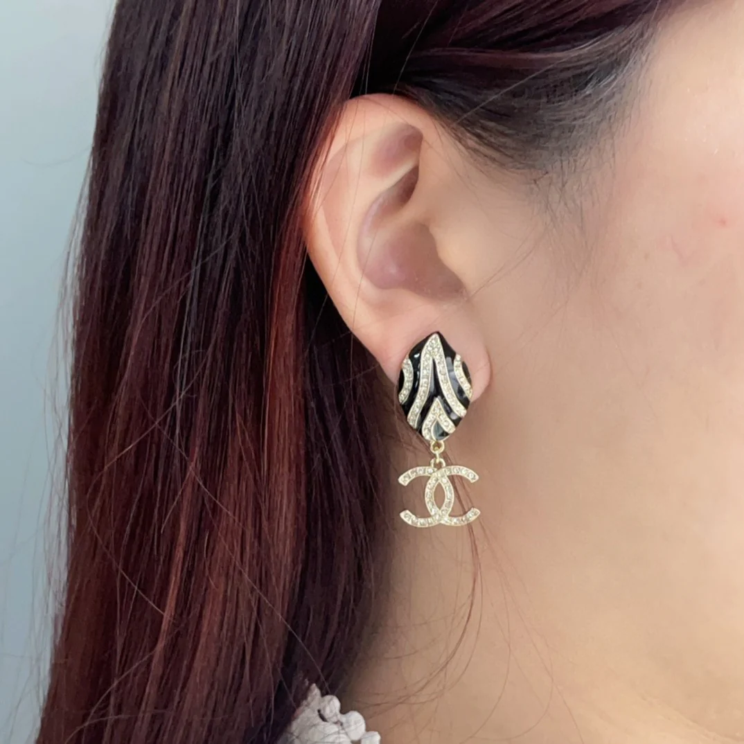 CCE031 Chanel enamel flower petal drop earring - ccjewelryacc