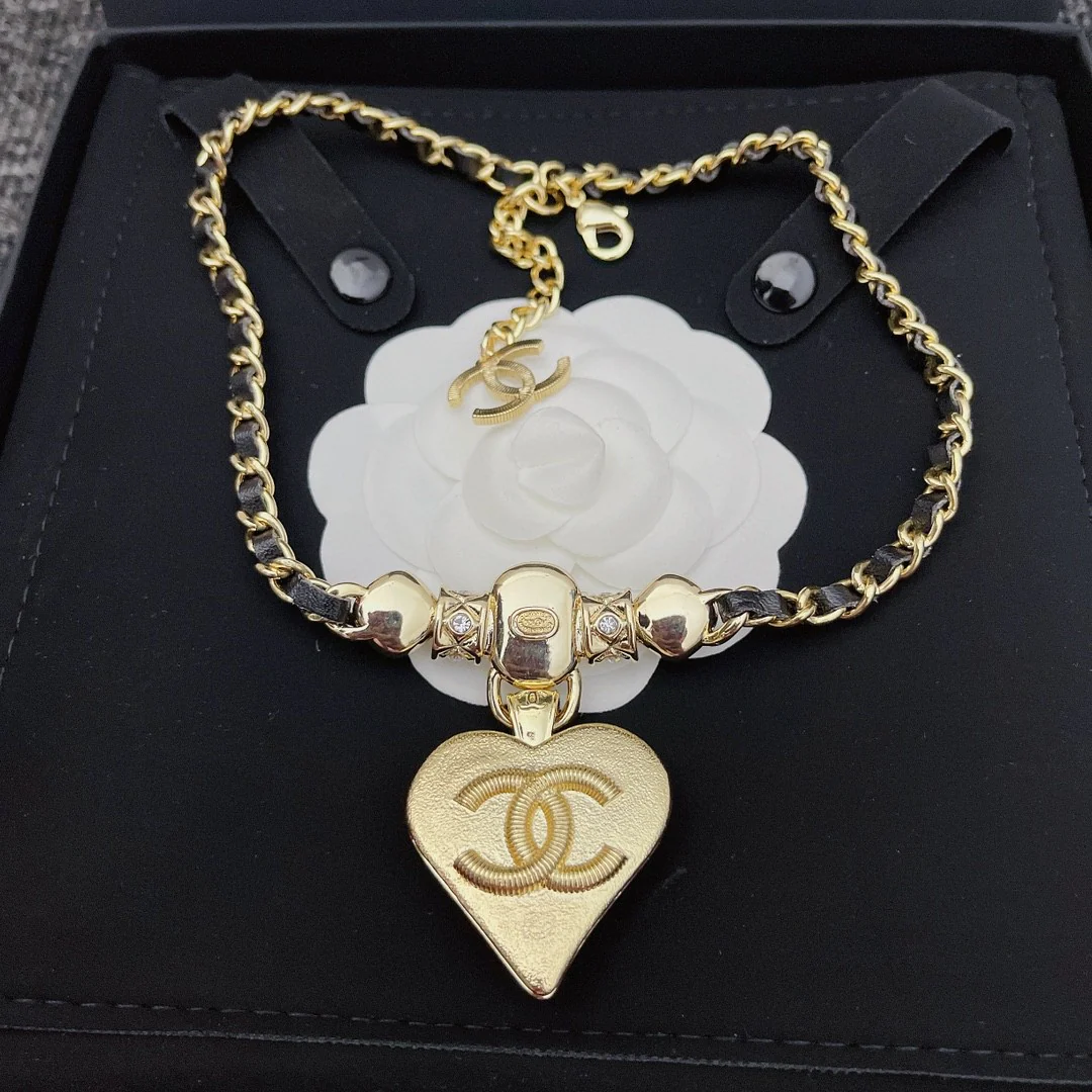 CCN117 Chanel Metal leater Heart Pendant Necklace - ccjewelryacc