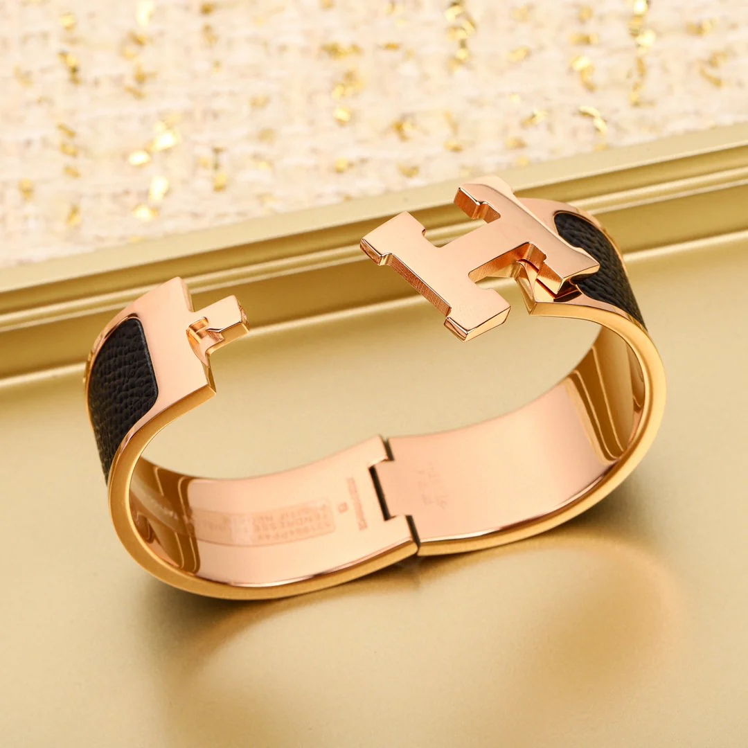 HMS012 Wide Leater H Bangle Bracelet - ccjewelryacc