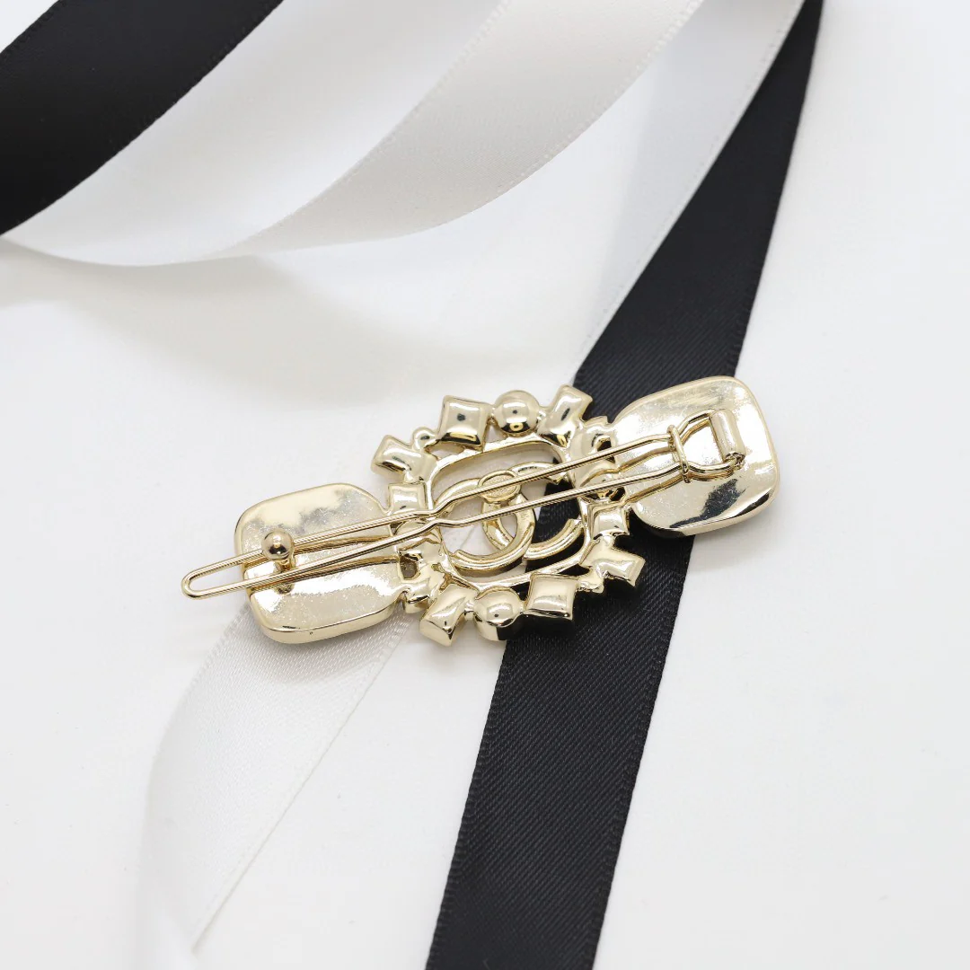 CCH033 vintage chanel hair clip - ccjewelryacc