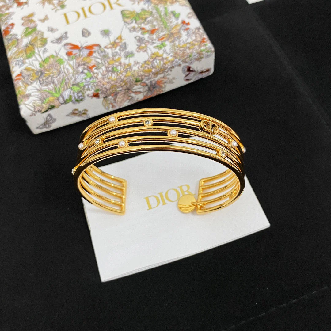 CDS096 High Quality Bracelet for Women - ccjewelryacc