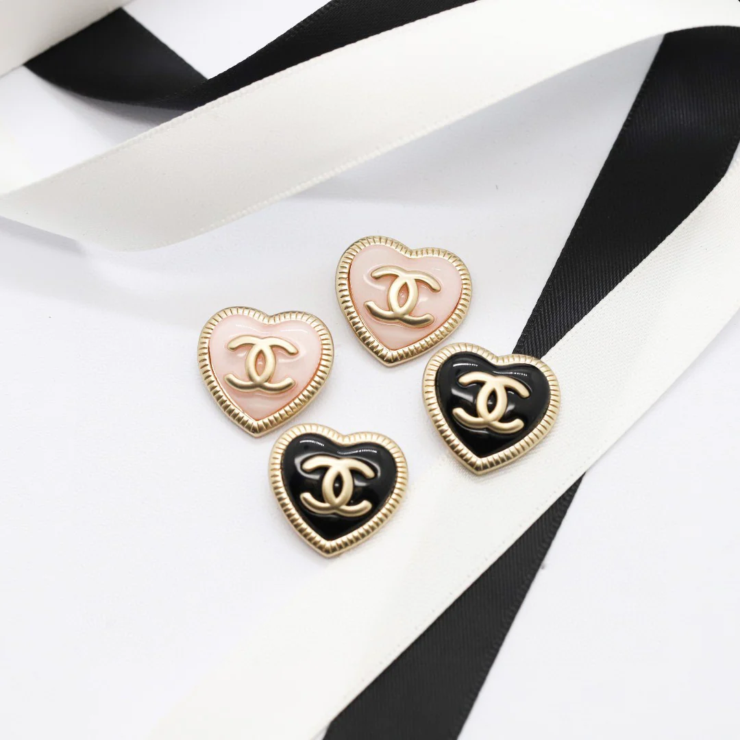 CCE387 Acrylic CC Heart stud earring - ccjewelryacc