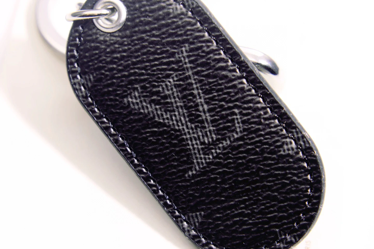 Luxury designer Keychain LVK039 - ccjewelryacc