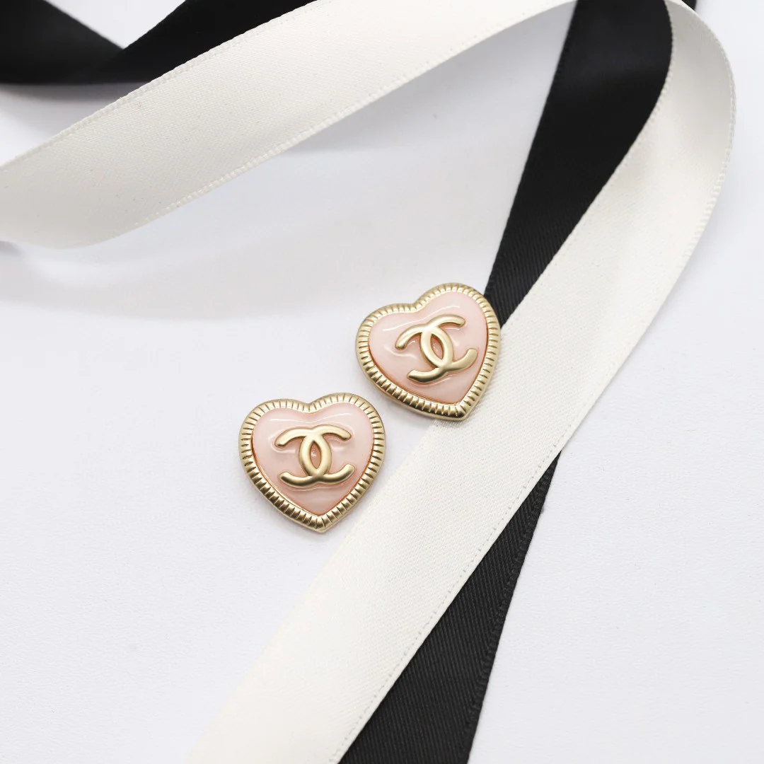 CCE387 Acrylic CC Heart stud earring - ccjewelryacc