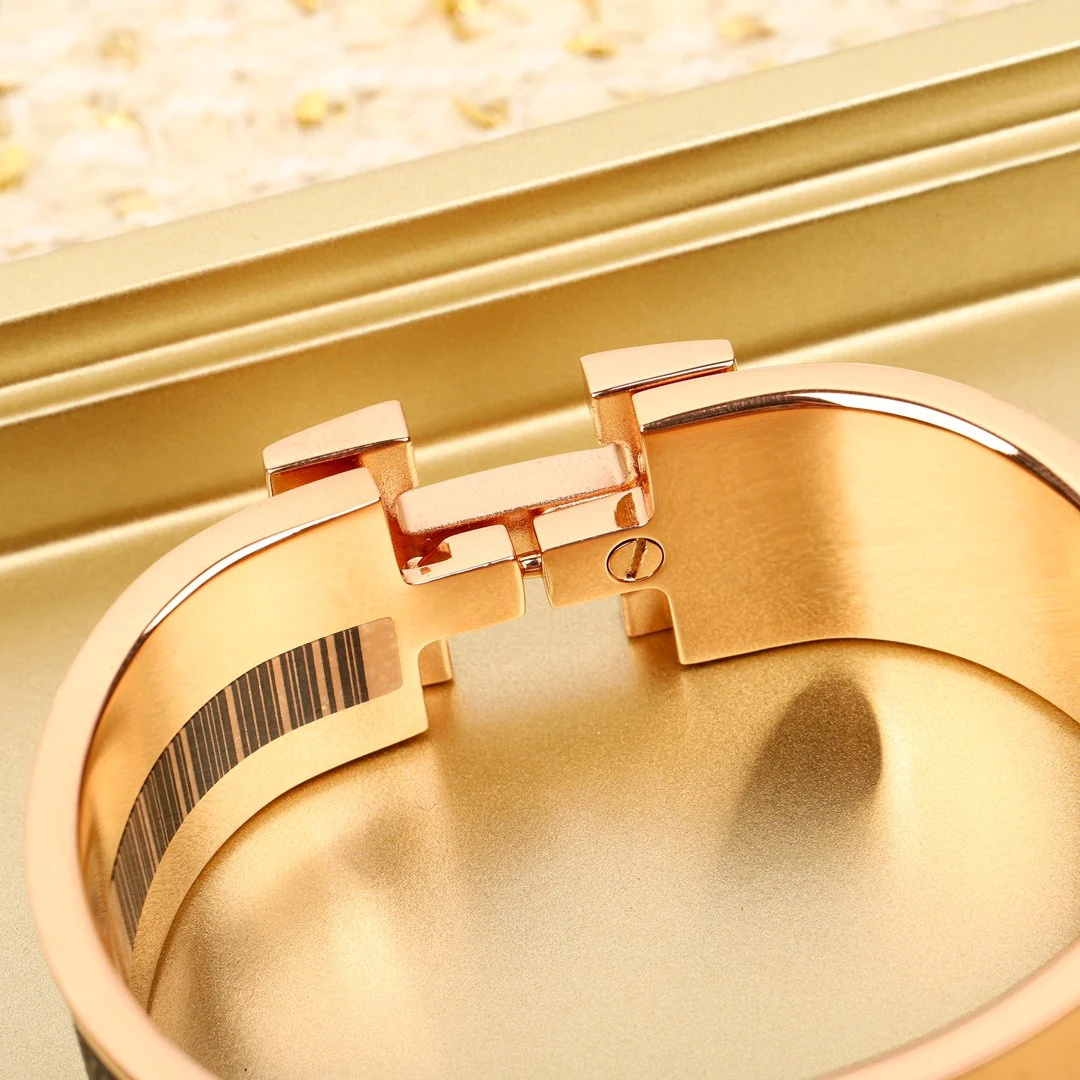 HMS012 Wide Leater H Bangle Bracelet - ccjewelryacc
