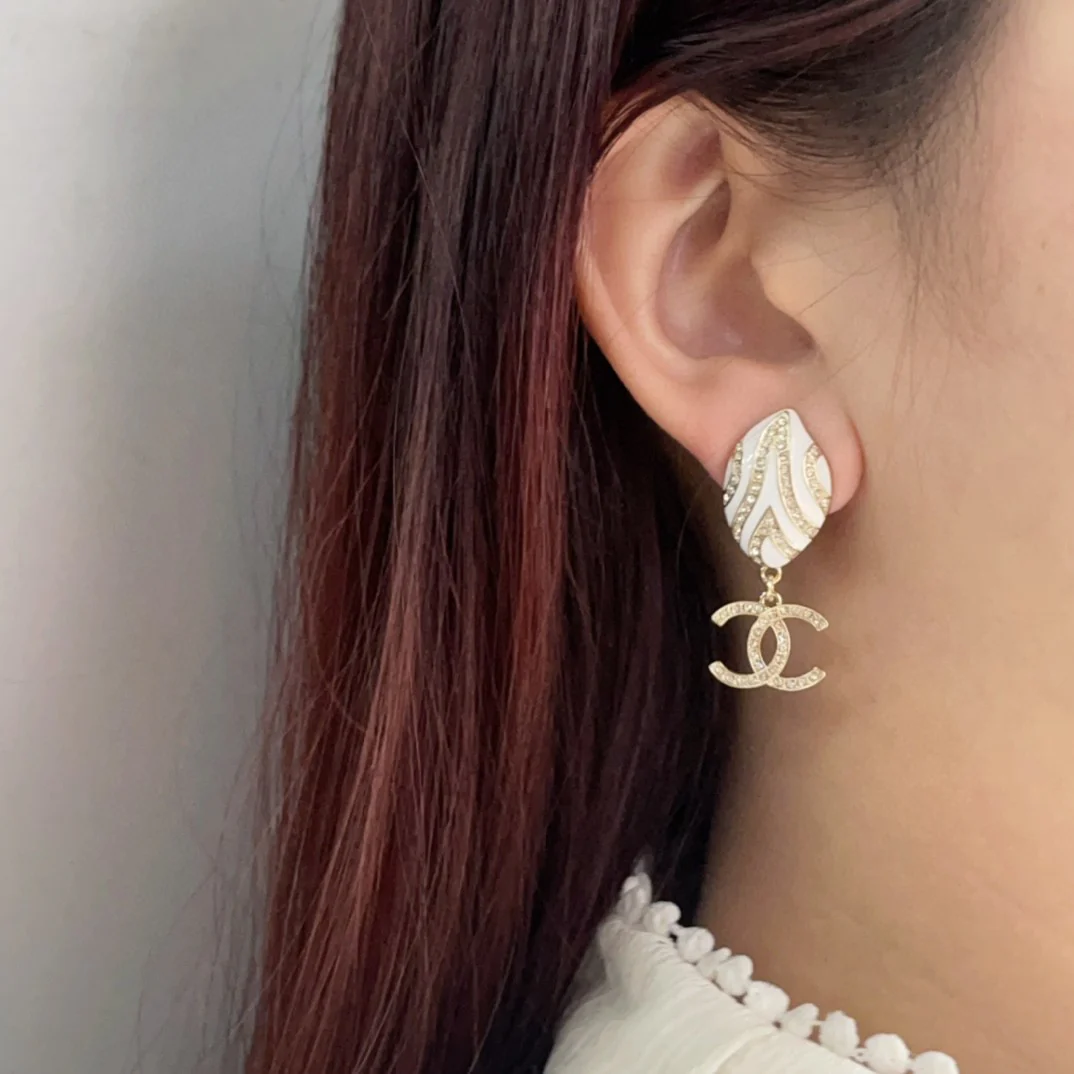 CCE031 Chanel enamel flower petal drop earring - ccjewelryacc