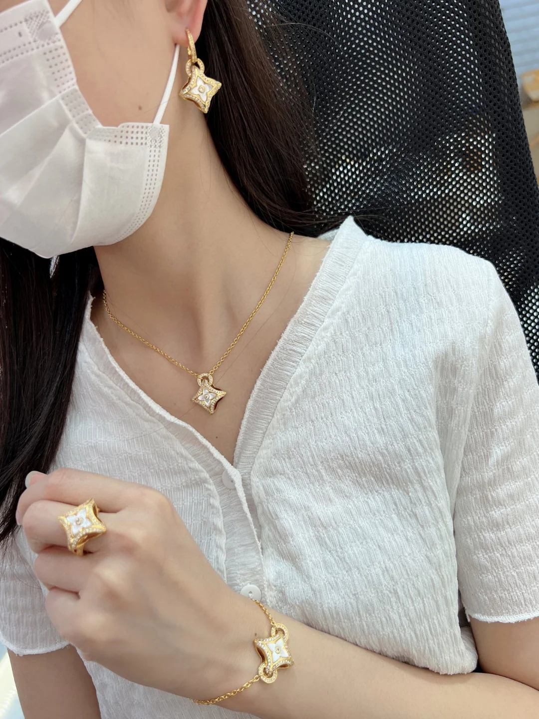 LVE034 Luxury Designer Ever Blossom Earrings - ccjewelryacc