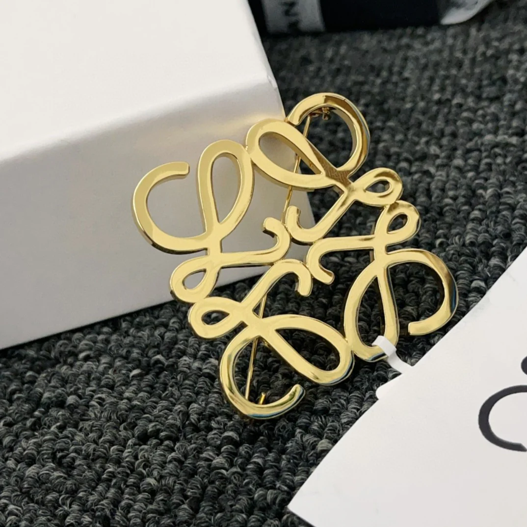 BLB003 Anagram brooch in metal - ccjewelryacc