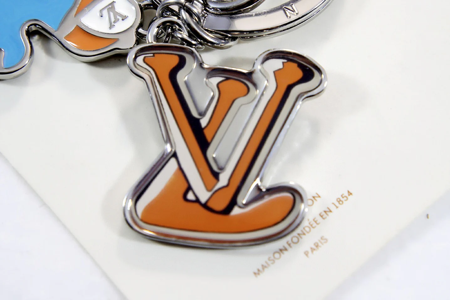 LVK092 Luxury designer Chromatic Keychain MP3483 - ccjewelryacc