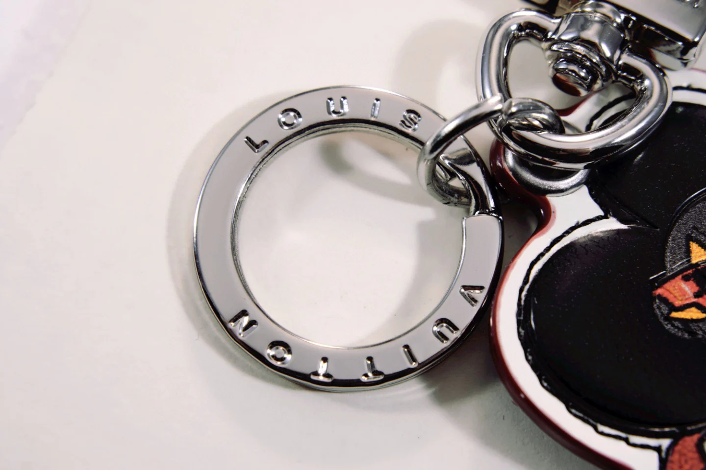 LVK077 Luxury designer Chromatic Keychain - ccjewelryacc