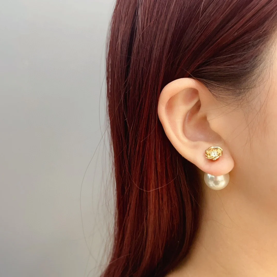 CDE190 Dior pearl camellia earrings for women - ccjewelryacc