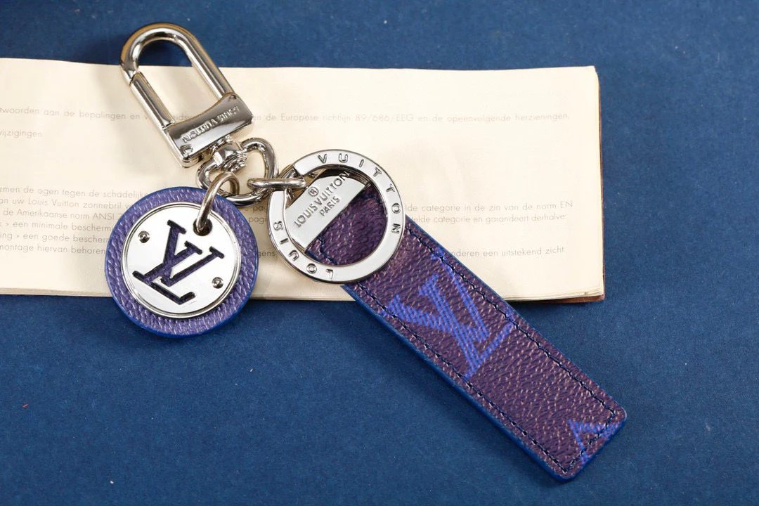 Luxury designer Keychain LVK042 - ccjewelryacc