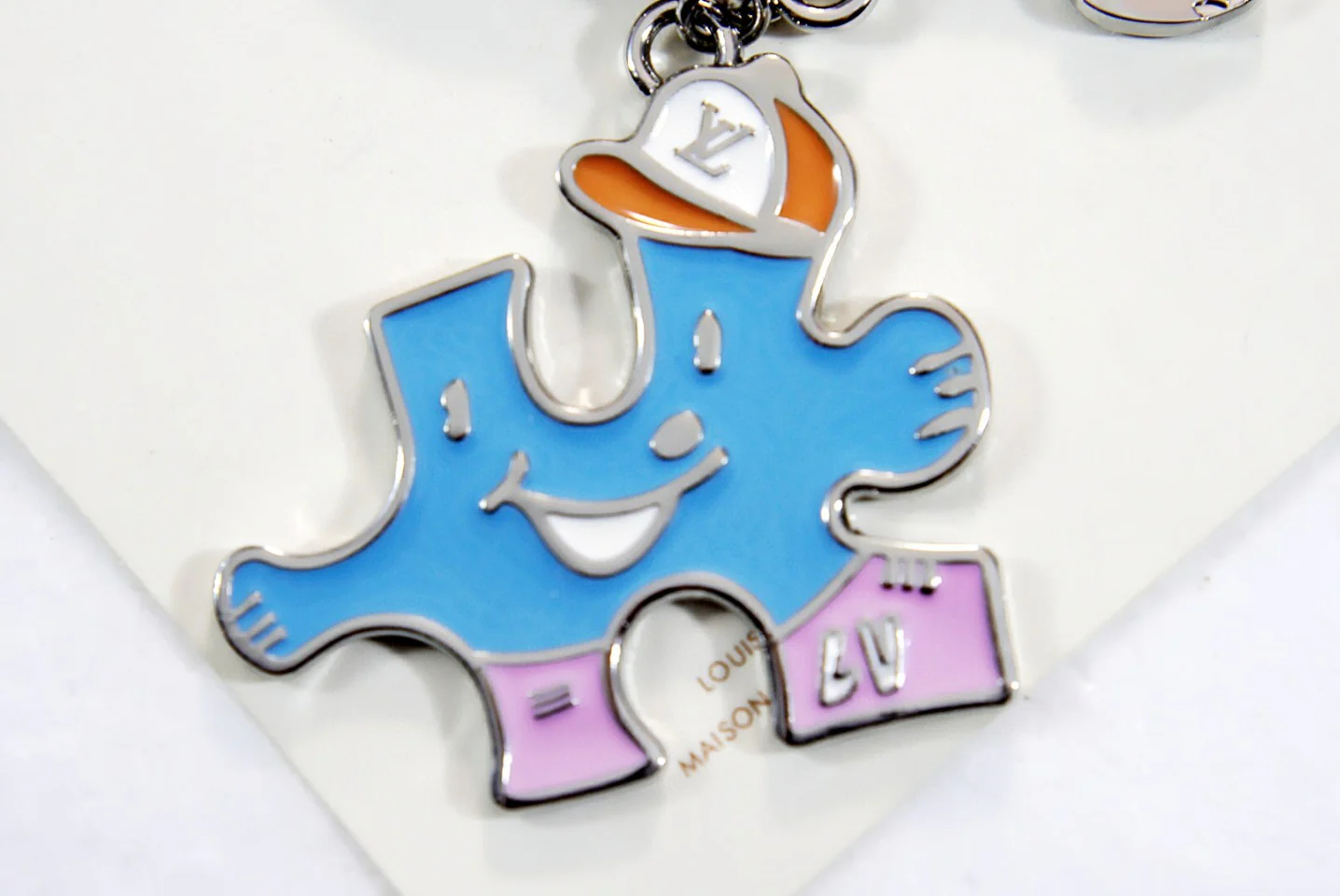 LVK092 Luxury designer Chromatic Keychain MP3483 - ccjewelryacc