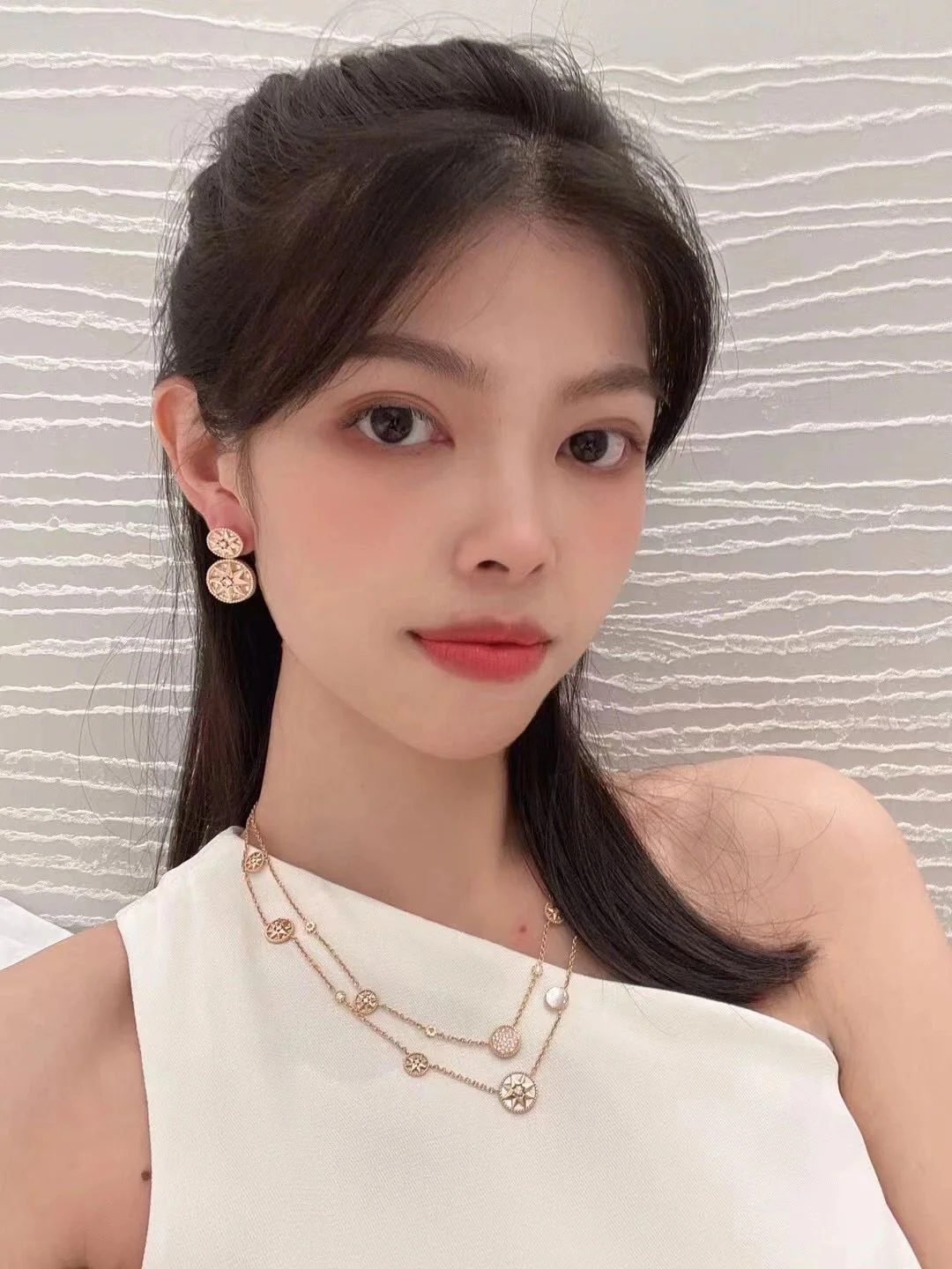 CDEV008 18k Gold and diamond dior ROSE DES VENTS earrings - ccjewelryacc