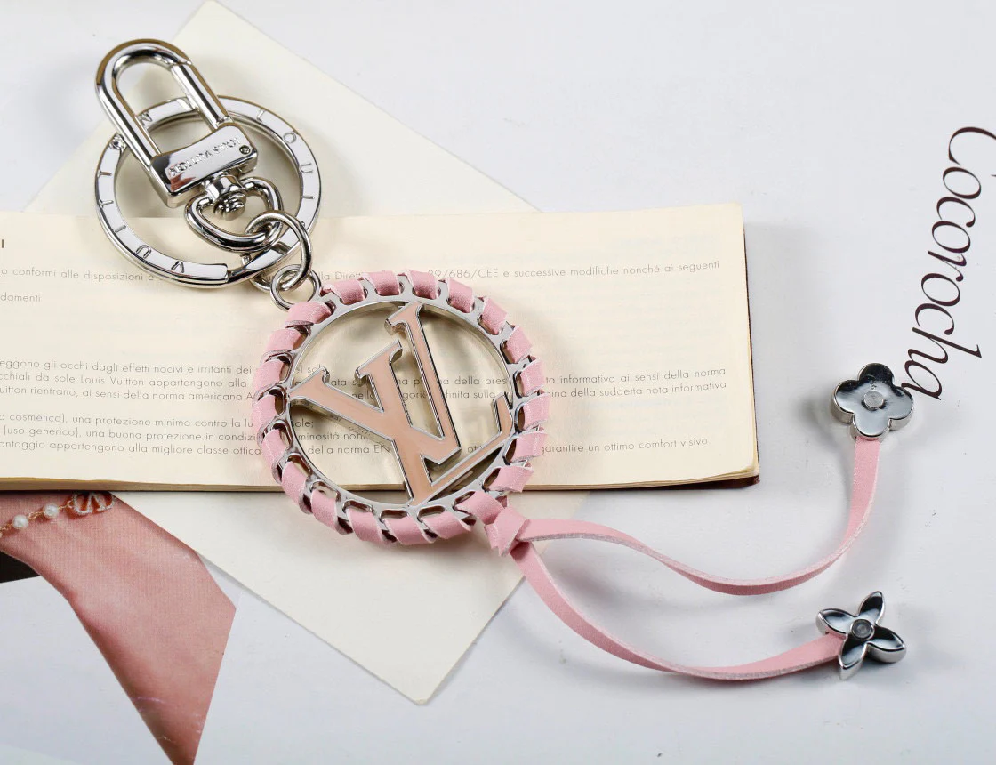 Luxury designer Keychain LVK043 - ccjewelryacc