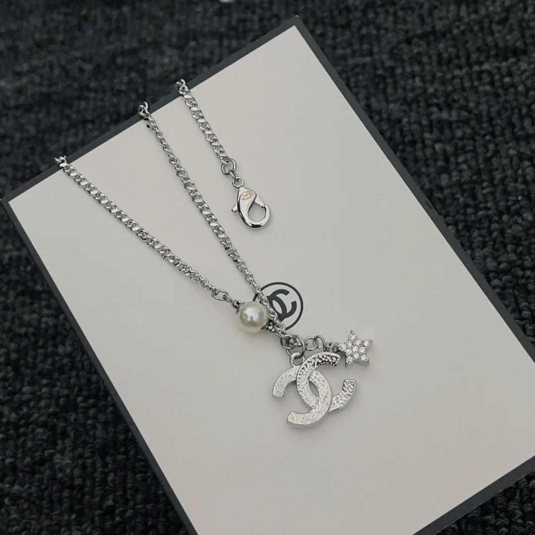CCN033 Crystal CC logo and star pendant Necklace - ccjewelryacc