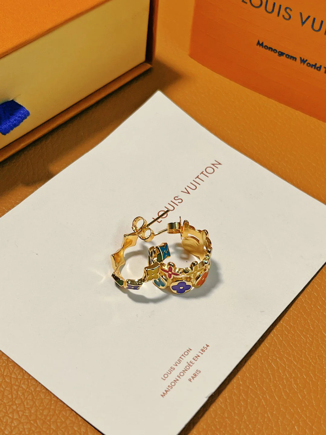 LVE038 M01039 MNG Party Earring in metal and enamel - ccjewelryacc