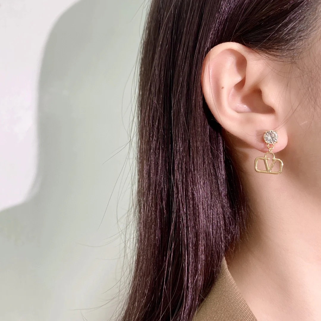 VTE033 valentino drop earrings - ccjewelryacc