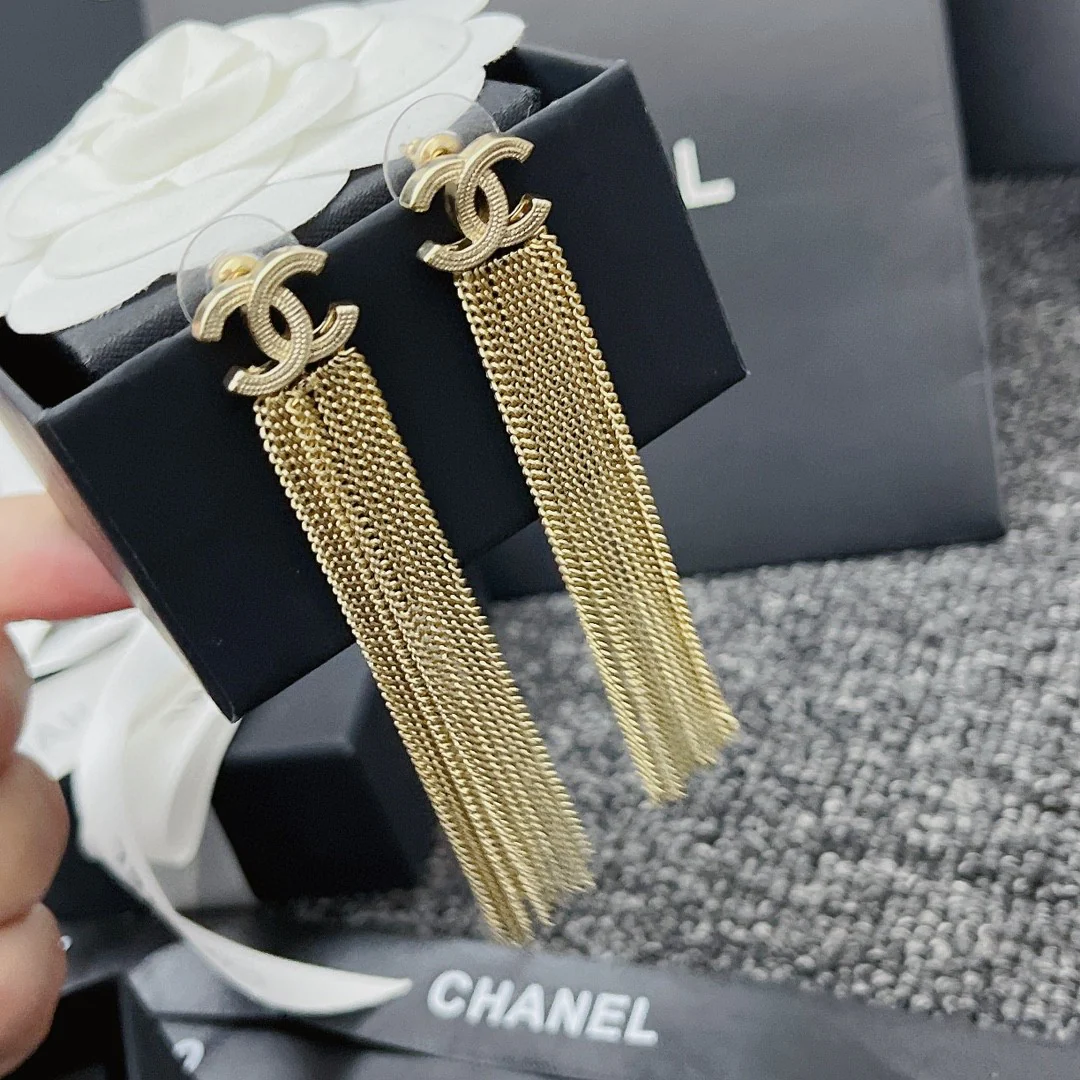 CCE091 Metal CC Logo with chain tassels earring - ccjewelryacc