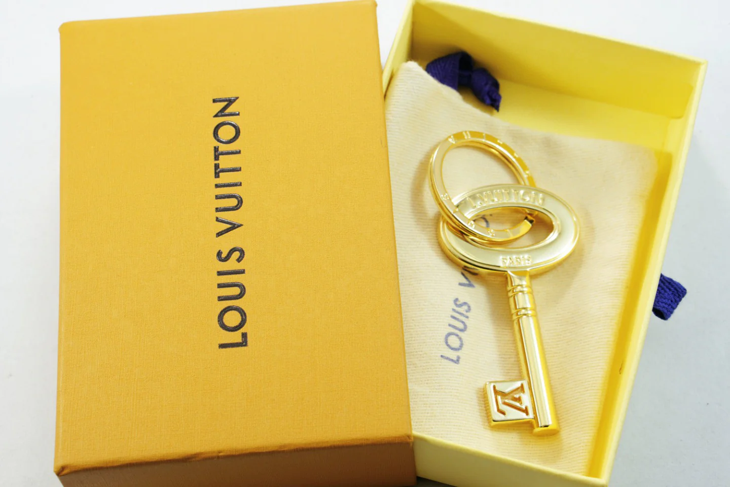 Luxury designer Chromatic Keychain LVK063 - ccjewelryacc