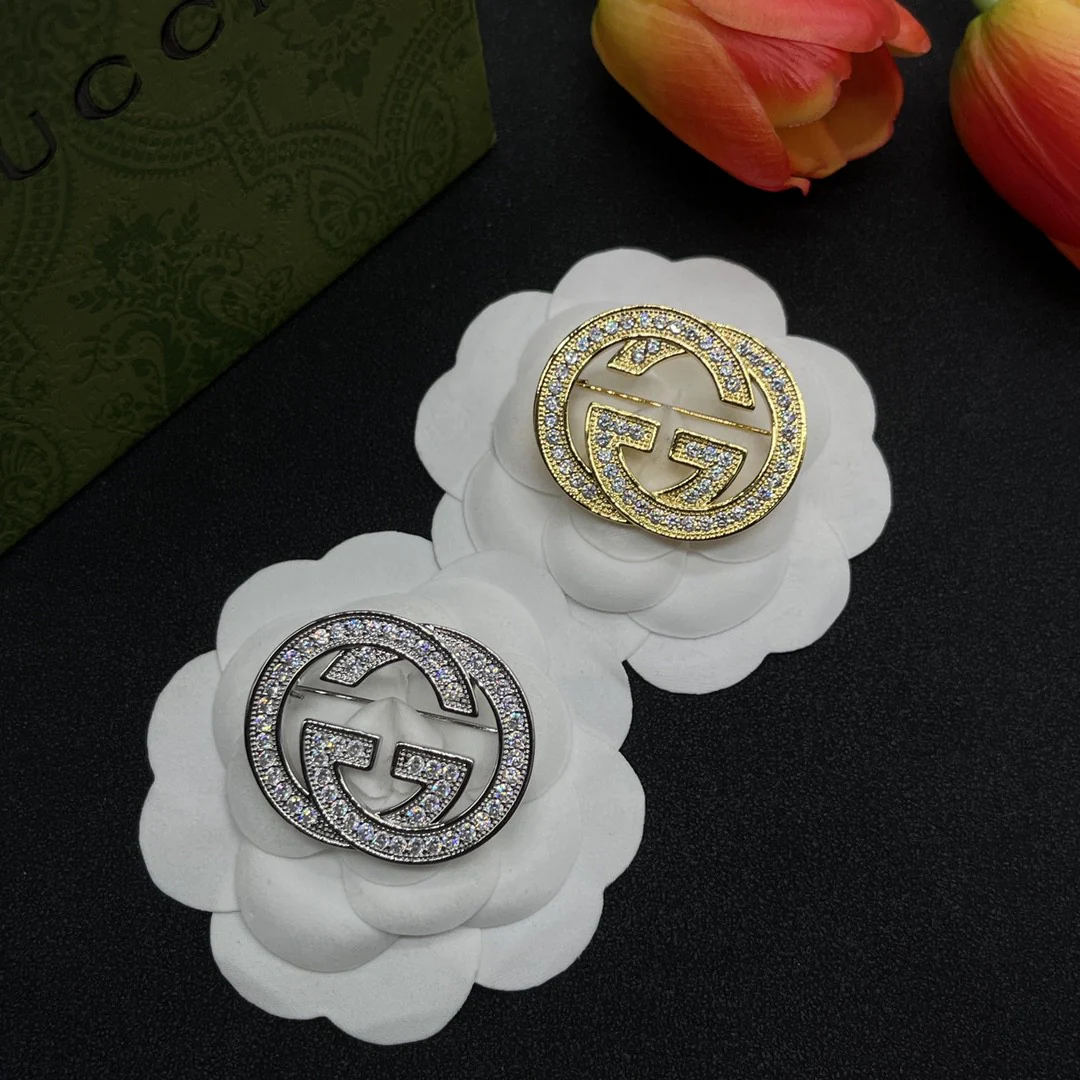 GGB011 Full crystal GG logo brooch pin - ccjewelryacc