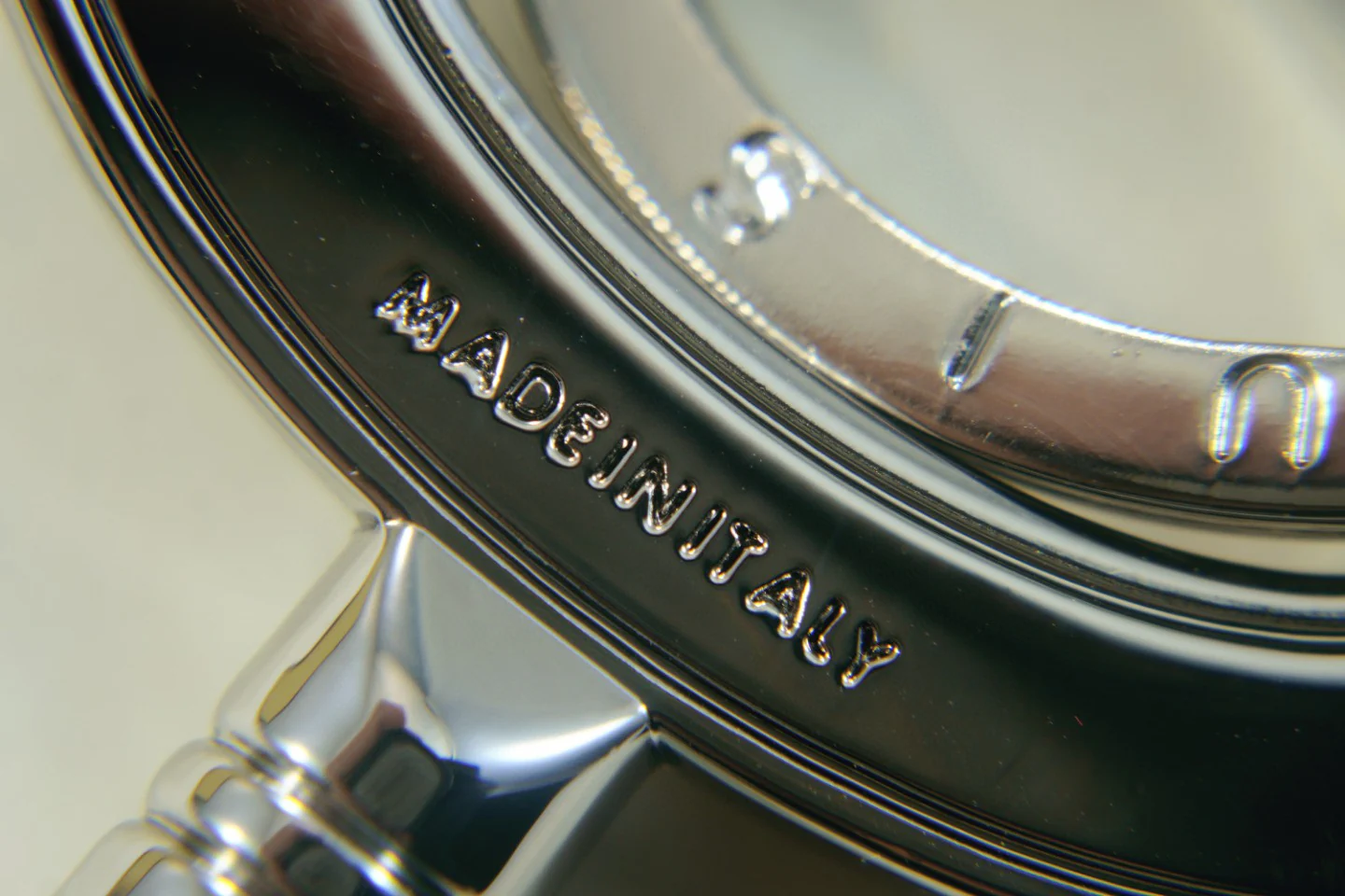 Luxury designer Chromatic Keychain LVK063 - ccjewelryacc