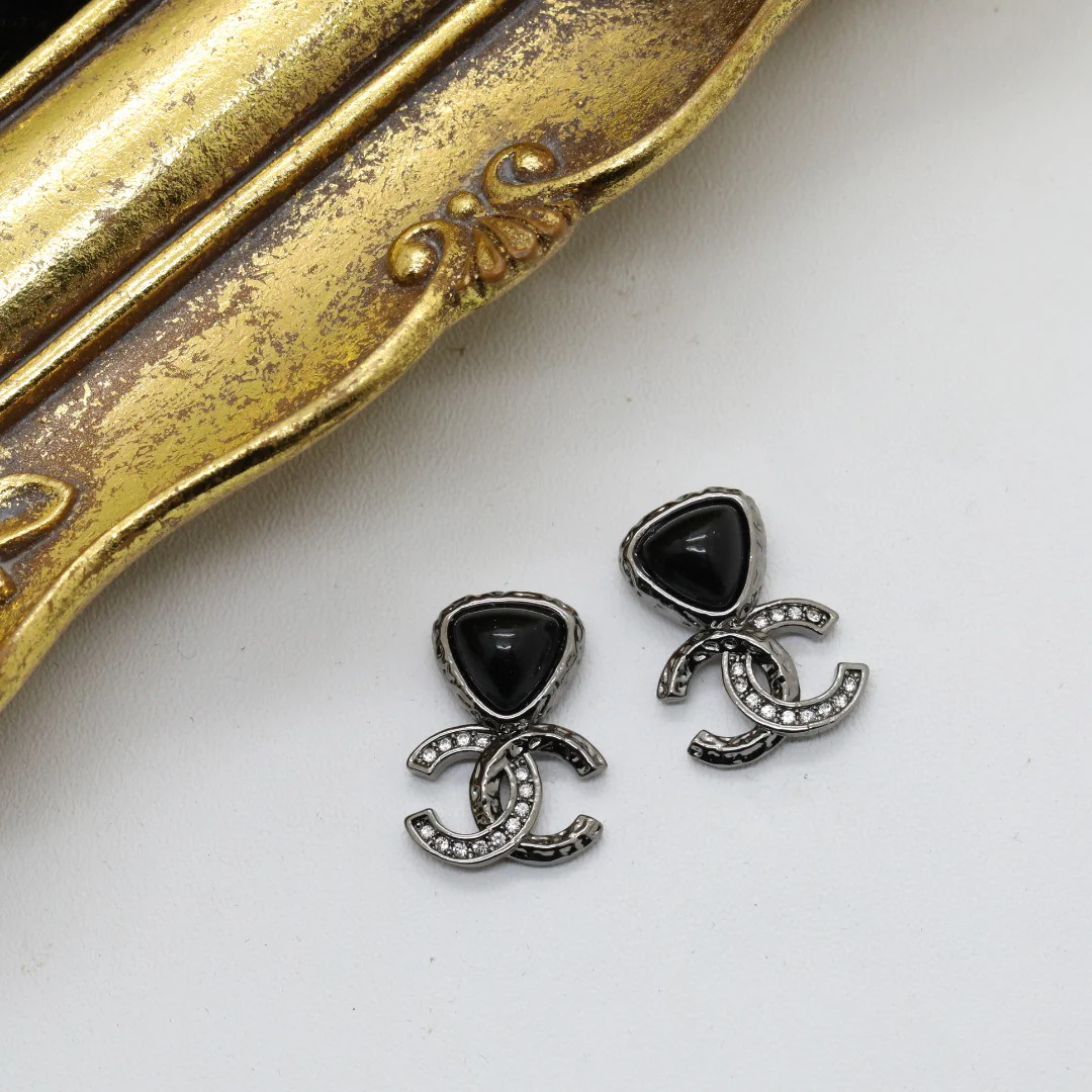 CCE475 High Quality Vintage CC earring - ccjewelryacc