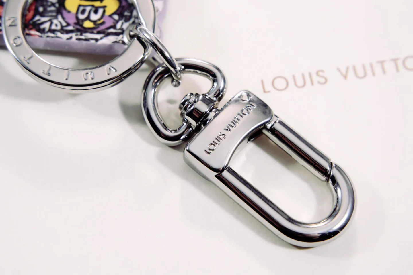 LVK076 Luxury designer Chromatic Keychain - ccjewelryacc