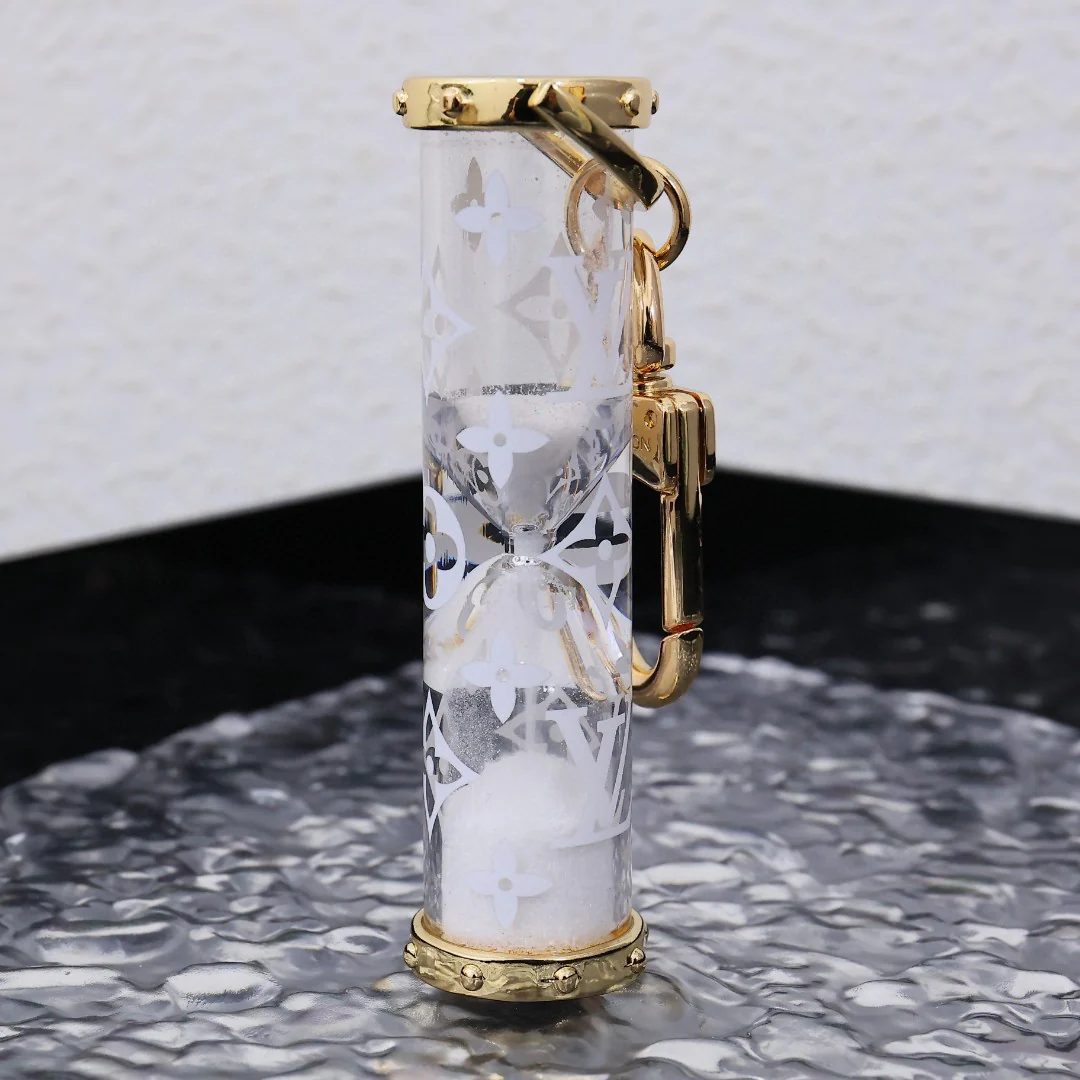 LVK096 Luxury designer Chromatic Keychain - ccjewelryacc