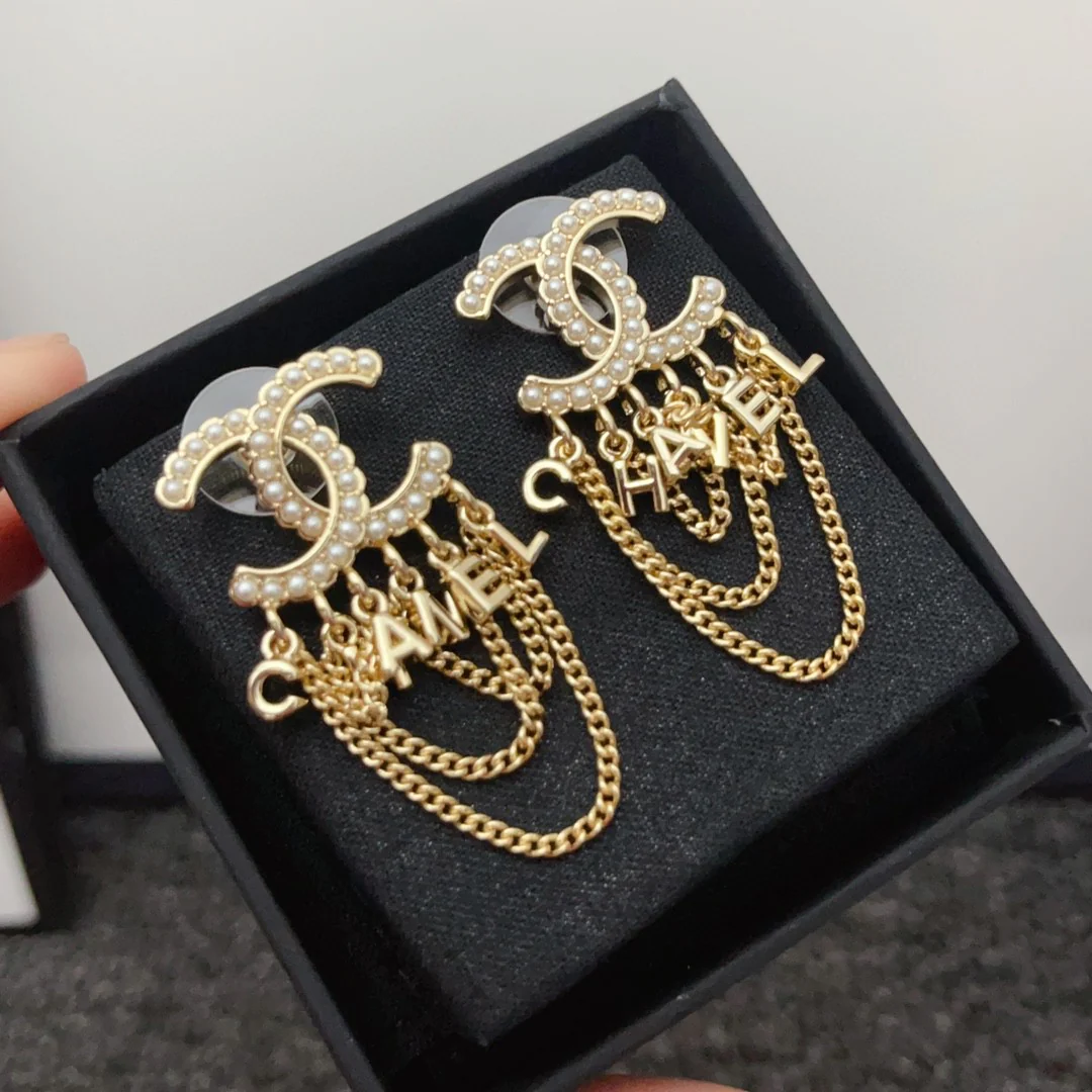 CCE045 Chanel crystal/pearl cc logo with chain tassels earrings - ccjewelryacc