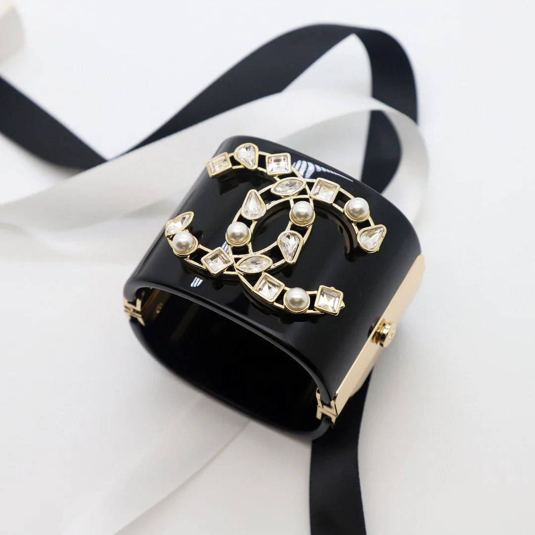 CCS071 cc acrylic cuff bracelet - ccjewelryacc