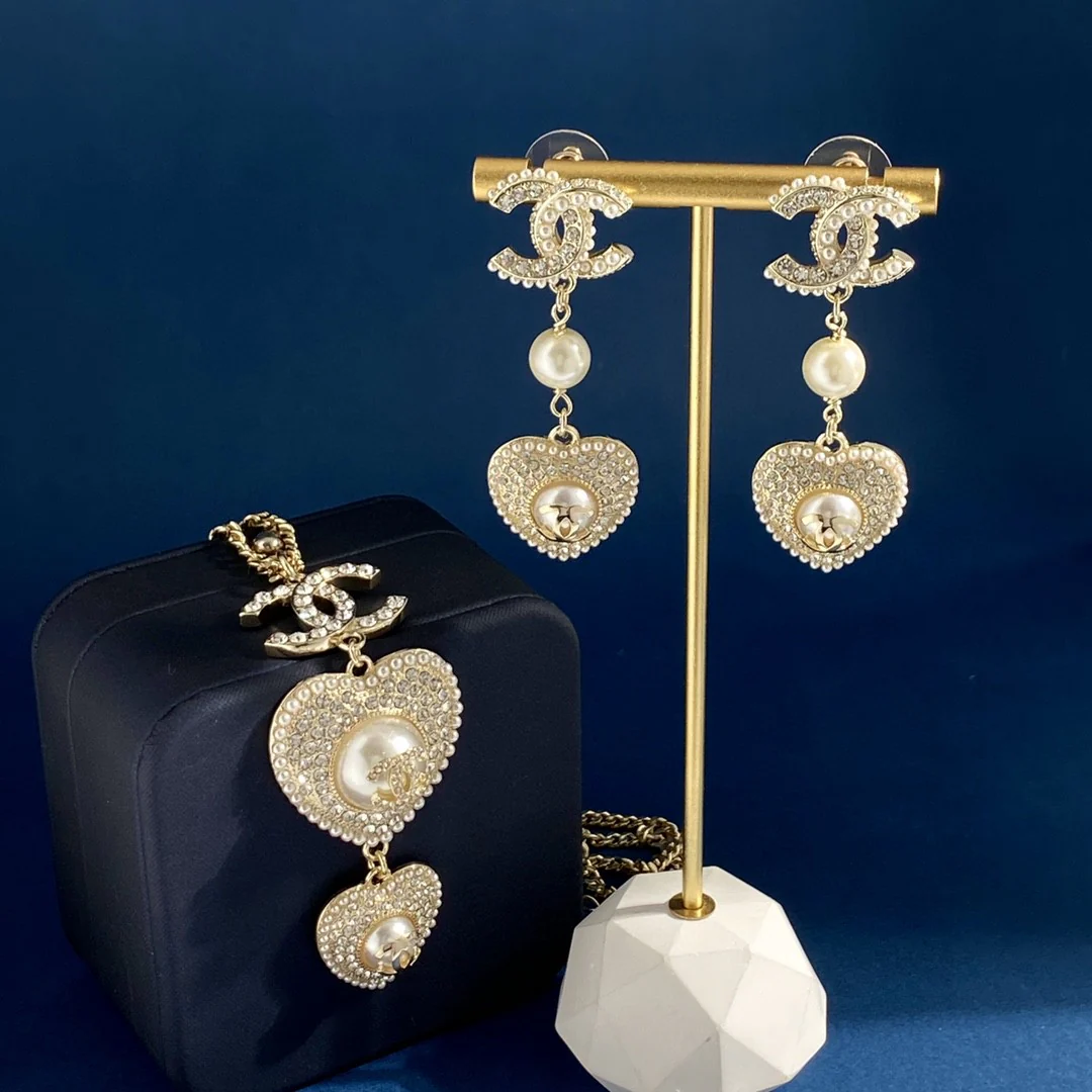 CCN171 chanel heart necklace - ccjewelryacc