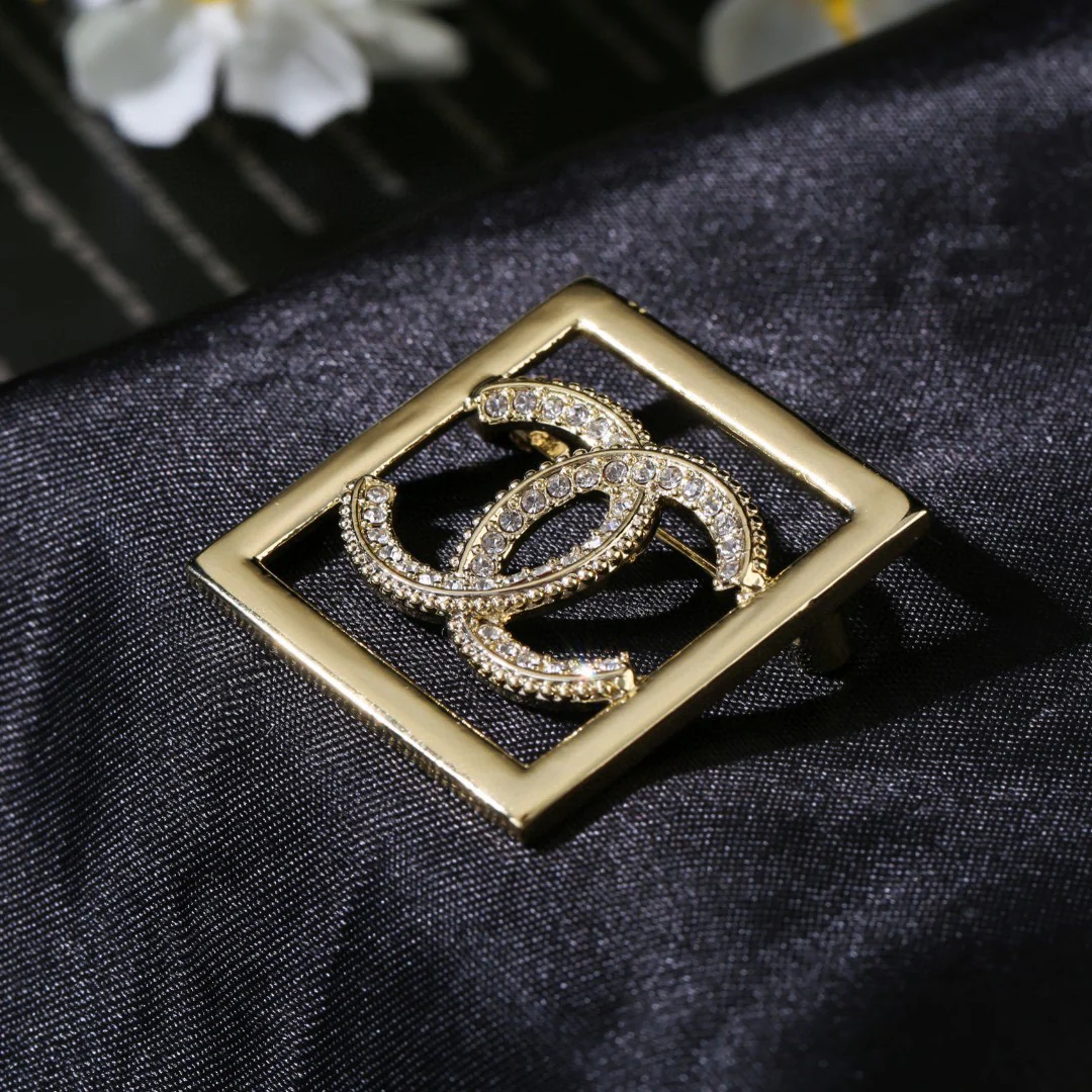 BCB339 Metal Square hollow-out with crystal CC logo brooch pin - ccfashionjewelry