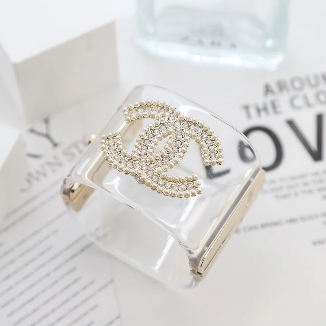 CCS064  CC acrylic cuff bracelet - ccjewelryacc