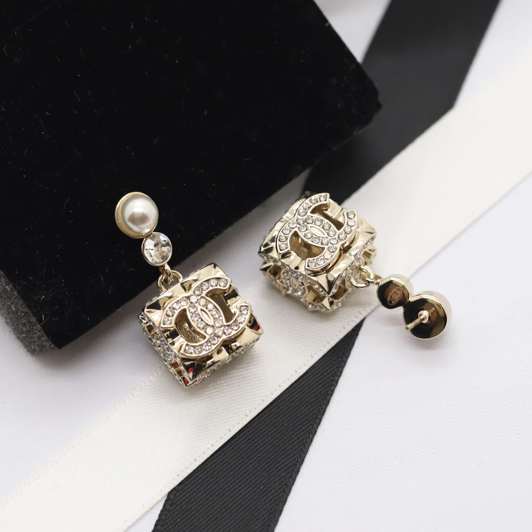 CCE096 Chanel Pearl hollow block rhinestone pendant earrings - ccjewelryacc