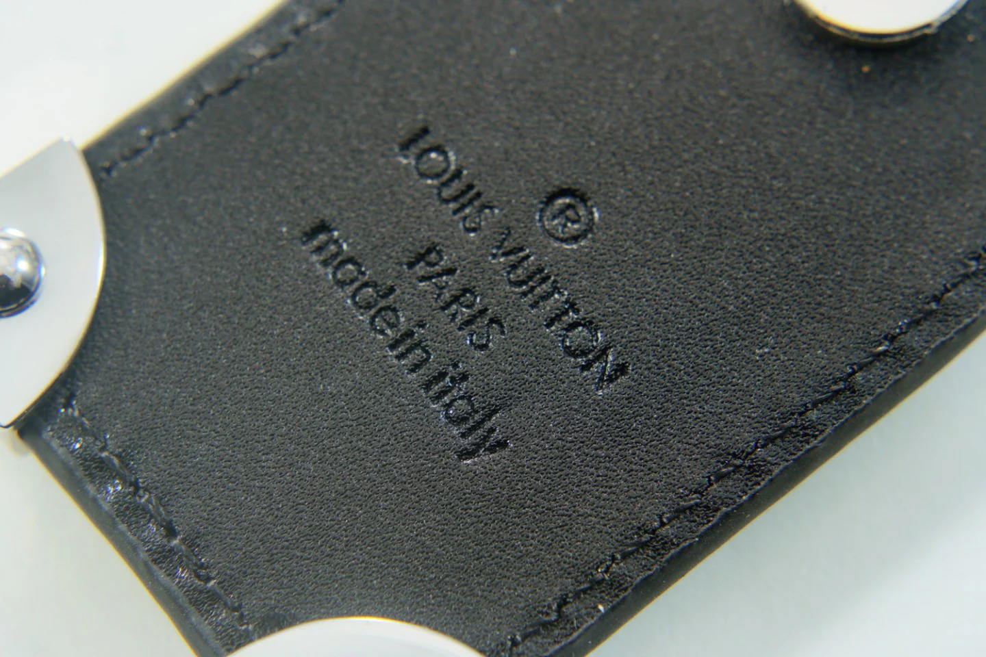 Luxury designer Chromatic Keychain LVK062 - ccjewelryacc