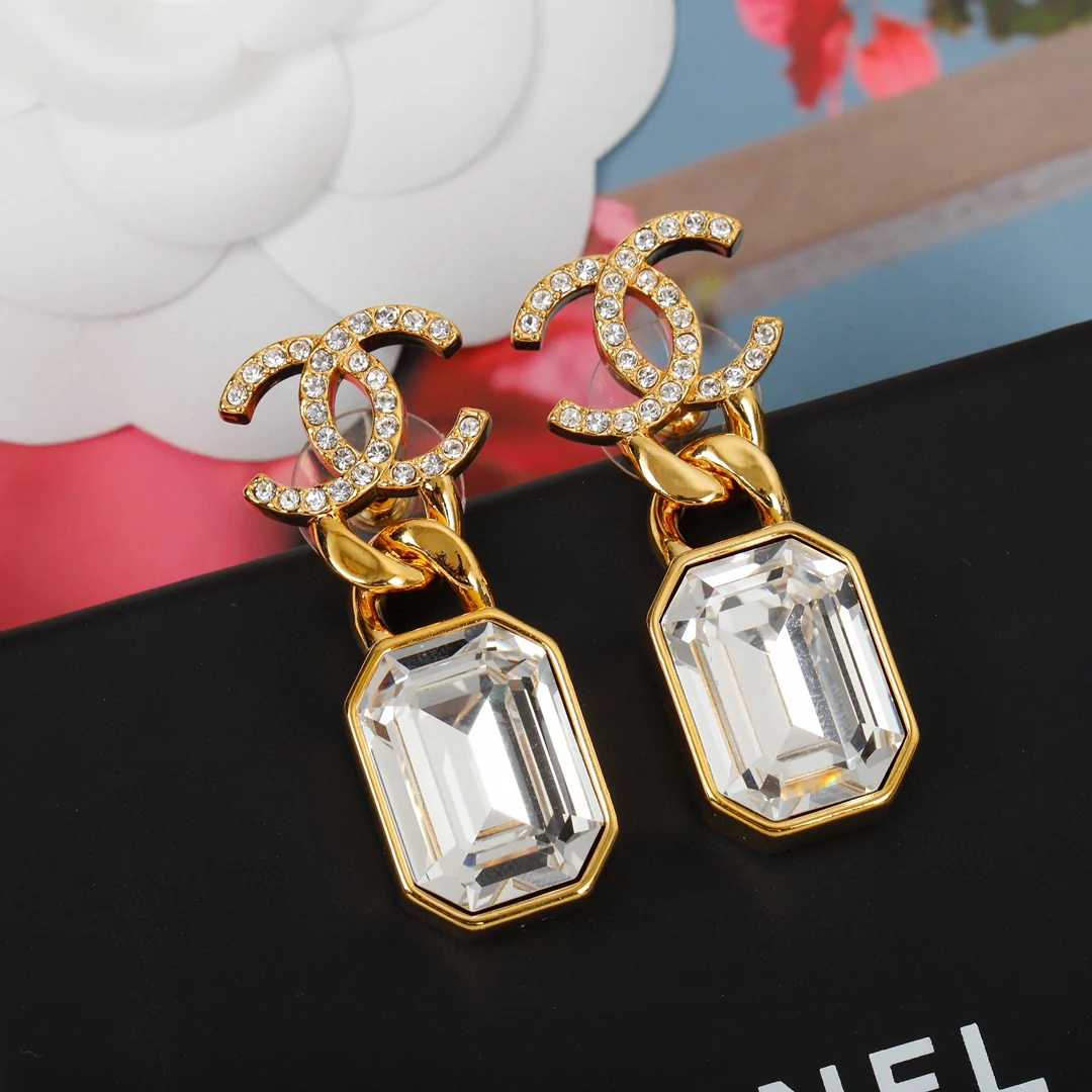 CCE582 Chanel Gold square Swarovski crystal stud earrings - ccjewelryacc