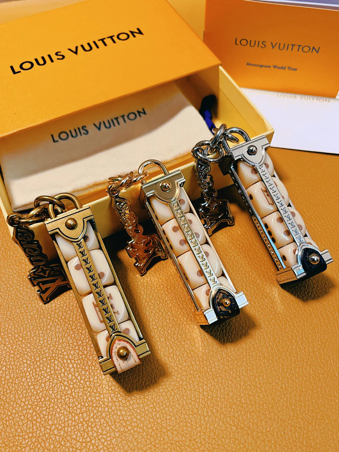 LVK105 Luxury designer Chromatic Keychain M01750 - ccjewelryacc