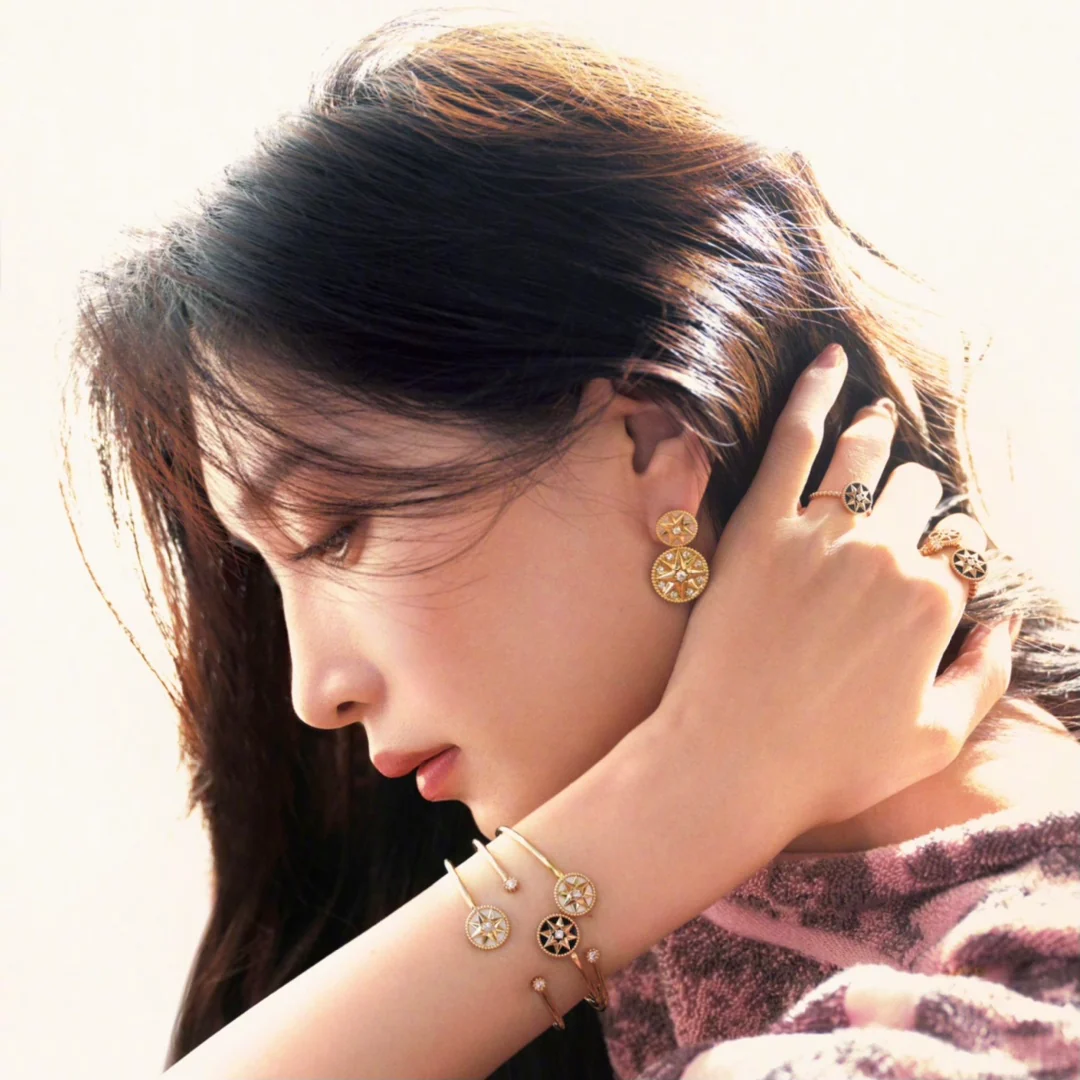 CDEV008 18k Gold and diamond dior ROSE DES VENTS earrings - ccjewelryacc