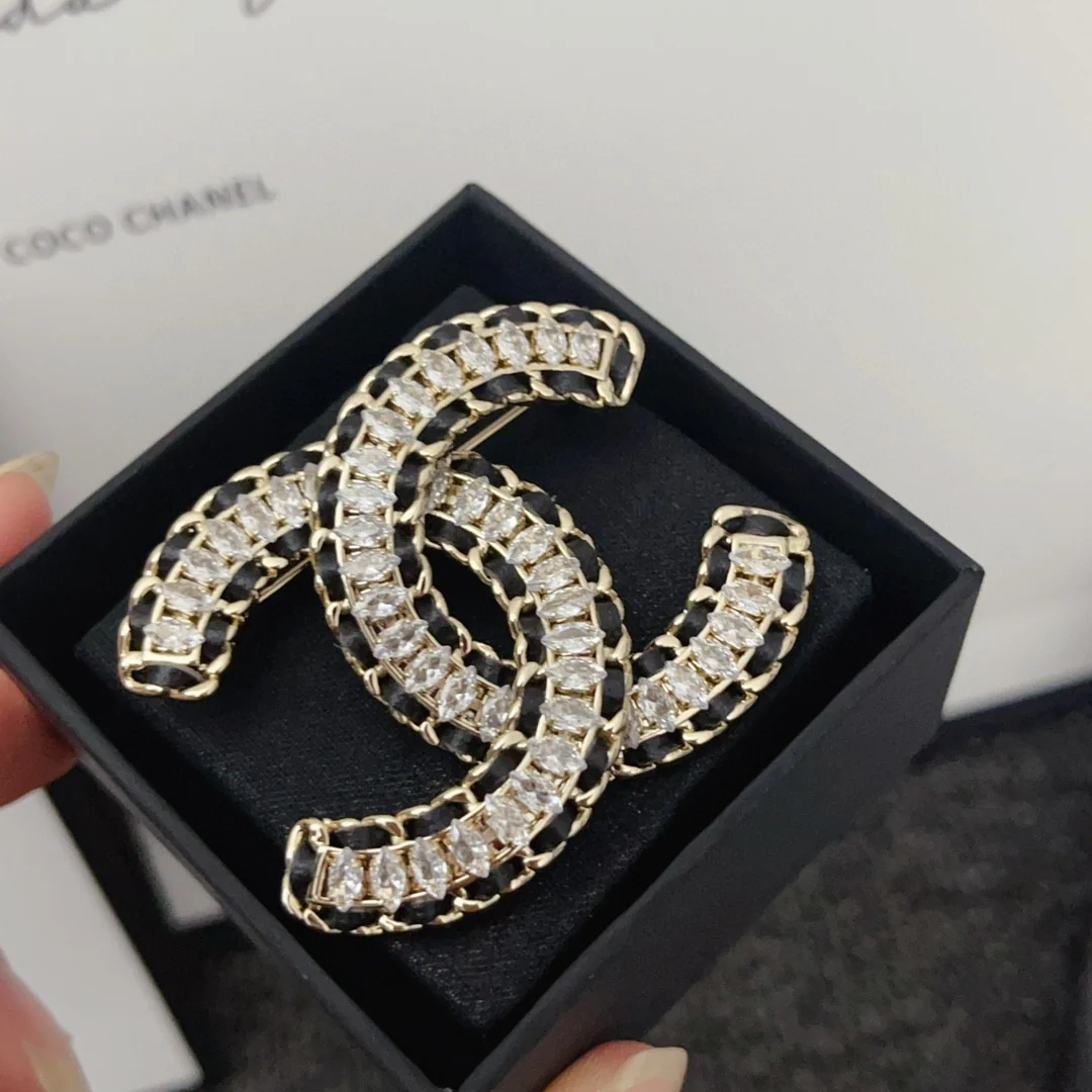 BCB036 Metal leater Rhinestone CC brooch - ccjewelryacc