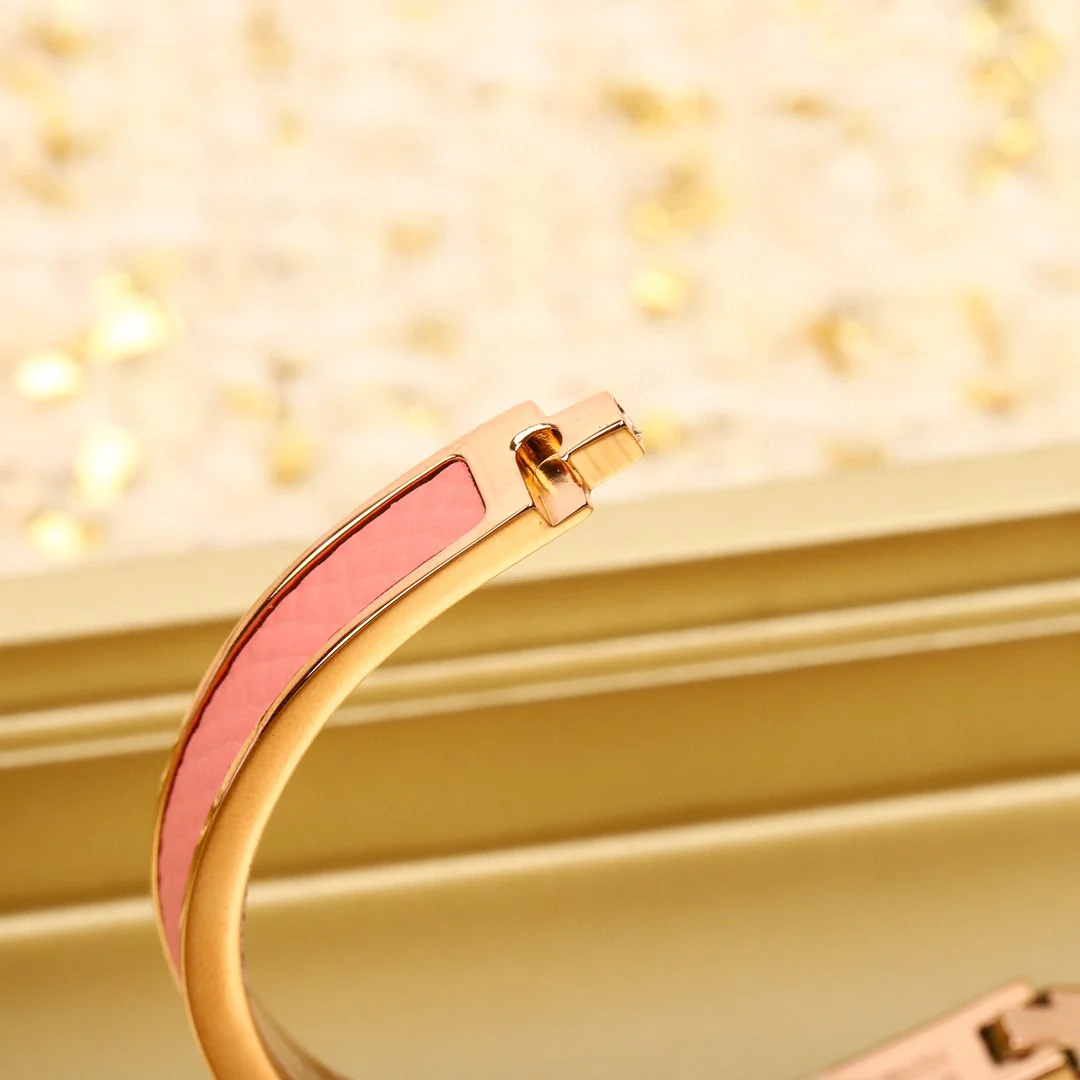 HMS013 Narrow Leater H Bangle Bracelet - ccjewelryacc