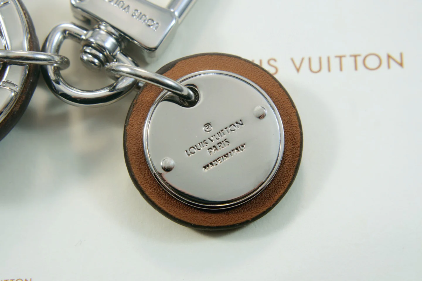 Luxury designer Chromatic Keychain LVK062 - ccjewelryacc