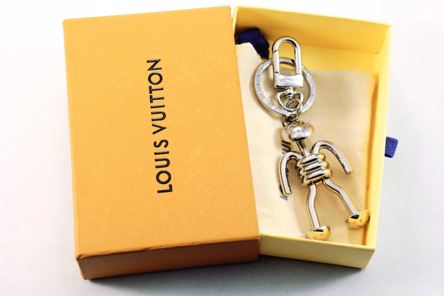 LVK057 designer Keychain MP2161 - ccjewelryacc