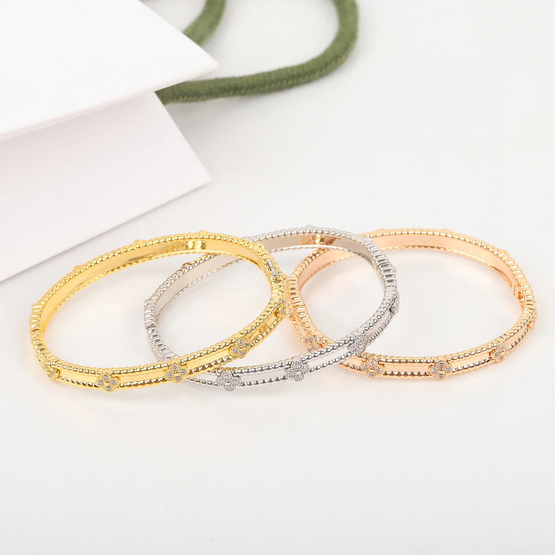 VCSV016 18K Gold  Perlée sweet clovers bangle bracelet,medium - ccjewelryacc