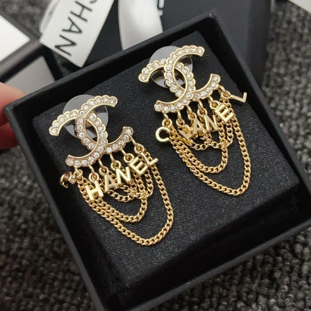 CCE045 Chanel crystal/pearl cc logo with chain tassels earrings - ccjewelryacc