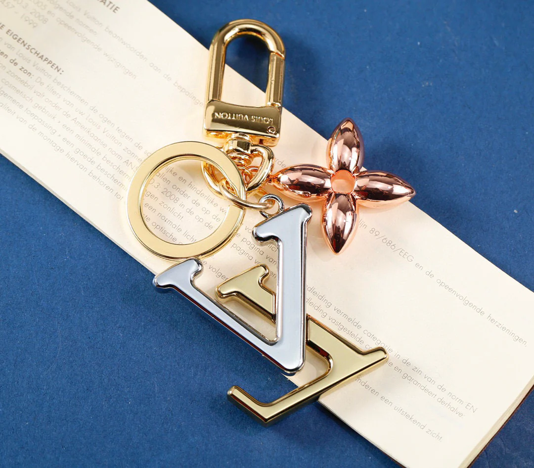 LVK049 Luxury designer Keychain M68449 - ccjewelryacc