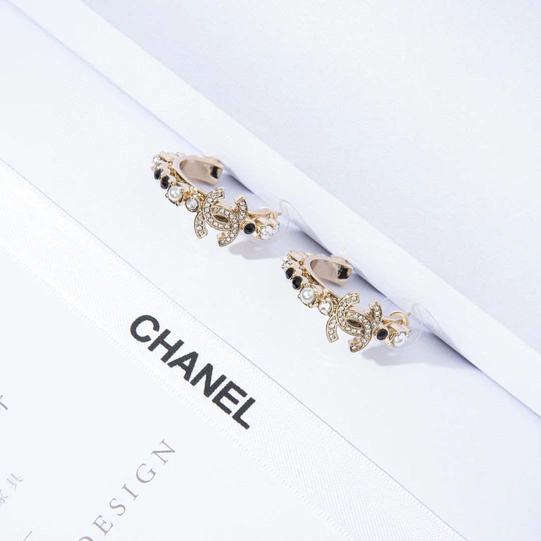 CCE515 Rhinestone and black stone cc logo hook earrings - ccjewelryacc