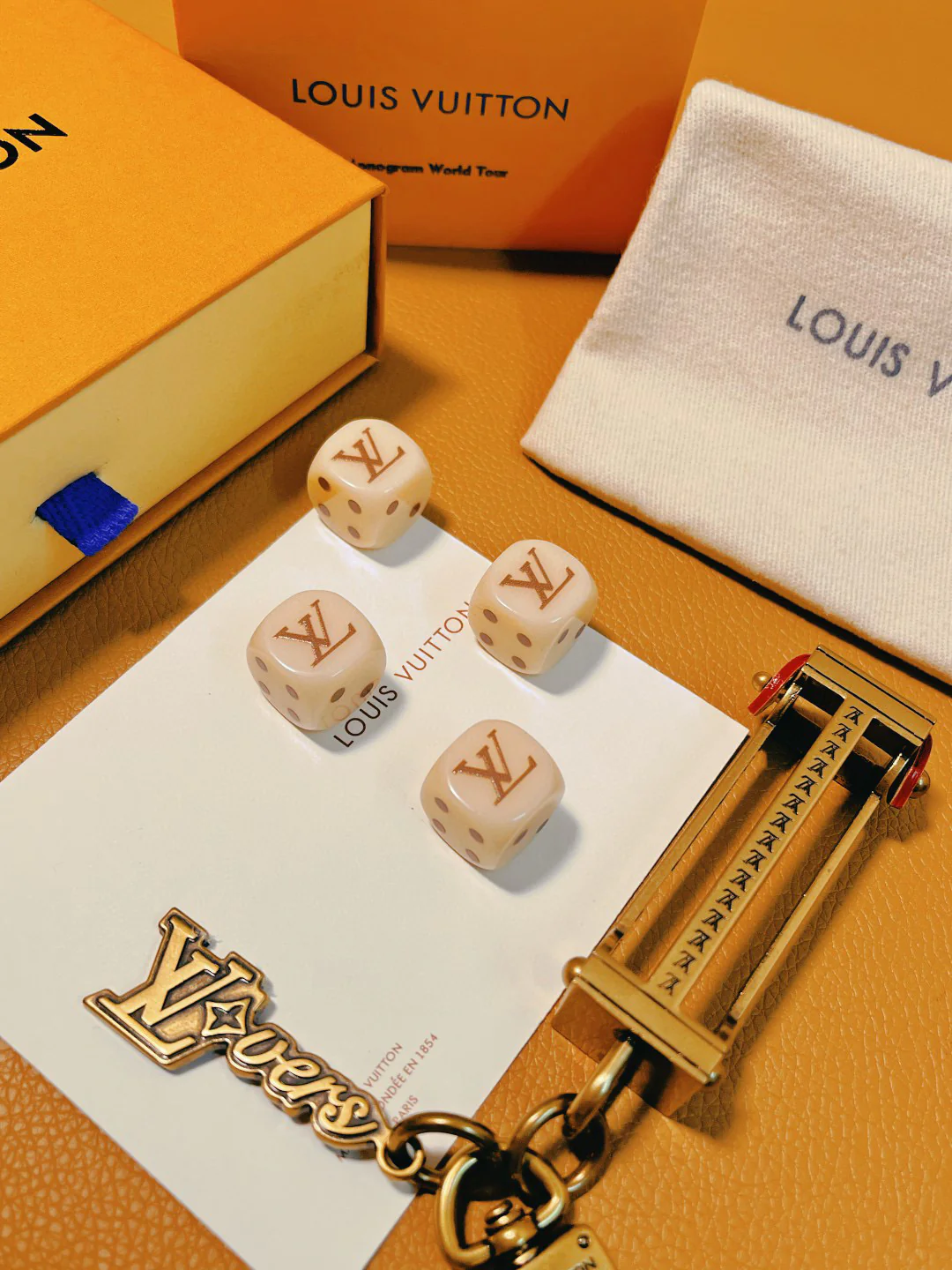 LVK105 Luxury designer Chromatic Keychain M01750 - ccjewelryacc