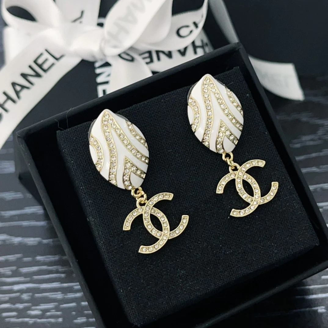 CCE031 Chanel enamel flower petal drop earring - ccjewelryacc