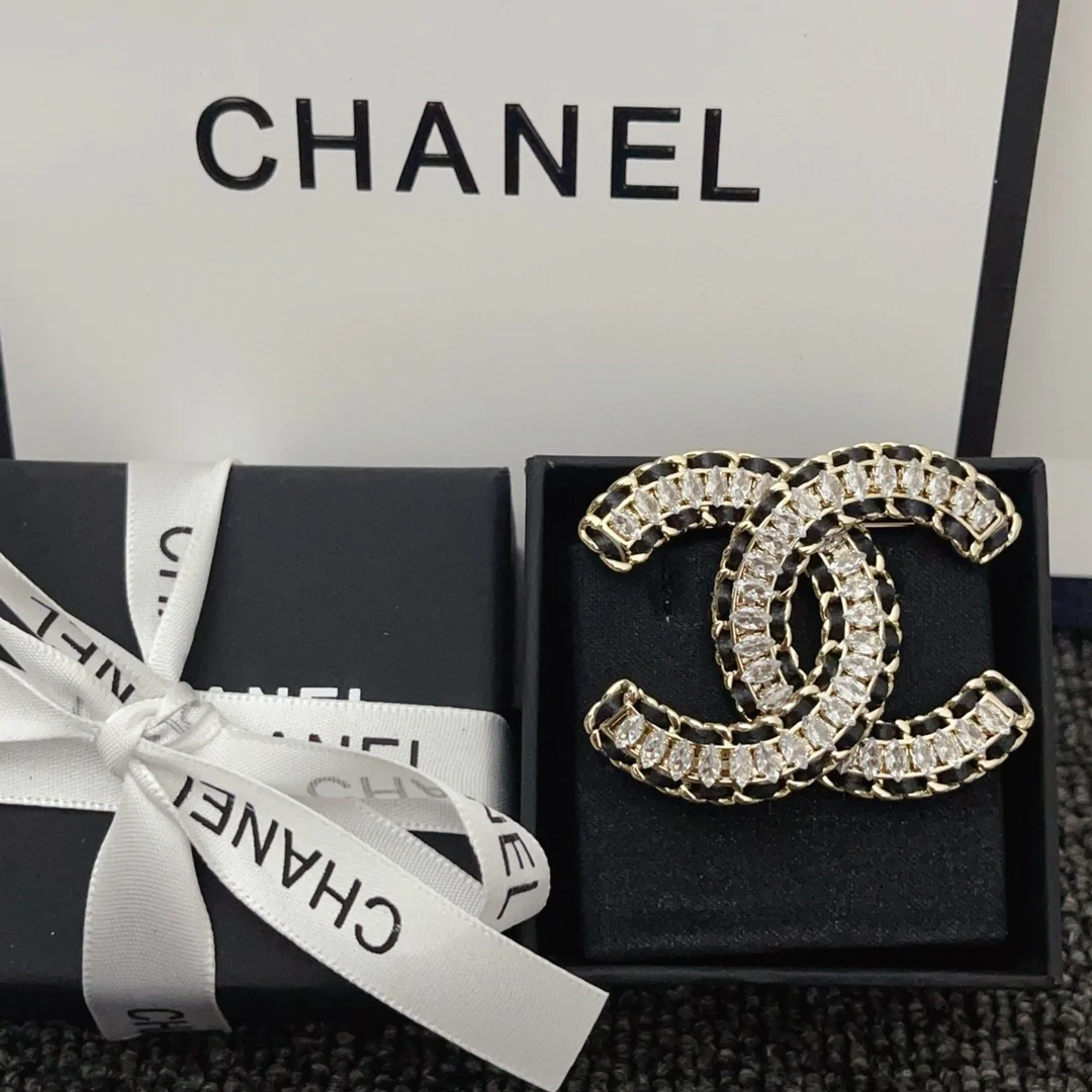 BCB036 Metal leater Rhinestone CC brooch - ccjewelryacc